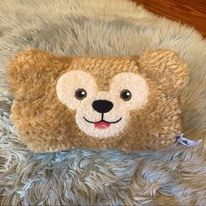 NWT Duffy Shanghai Disneyland Muff Hand Warmer